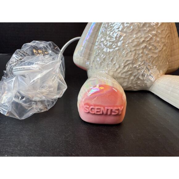 Scentsy Stella the Unicorn Electric Wax Warmer Retired Discontinued - Picture 6 of 16